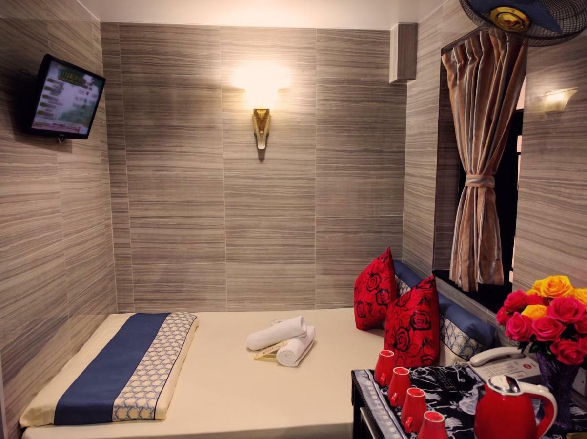 Hostel 16 Paris Guest House Block E Reception 10Th Floor Hong Kong Ngoại thất bức ảnh