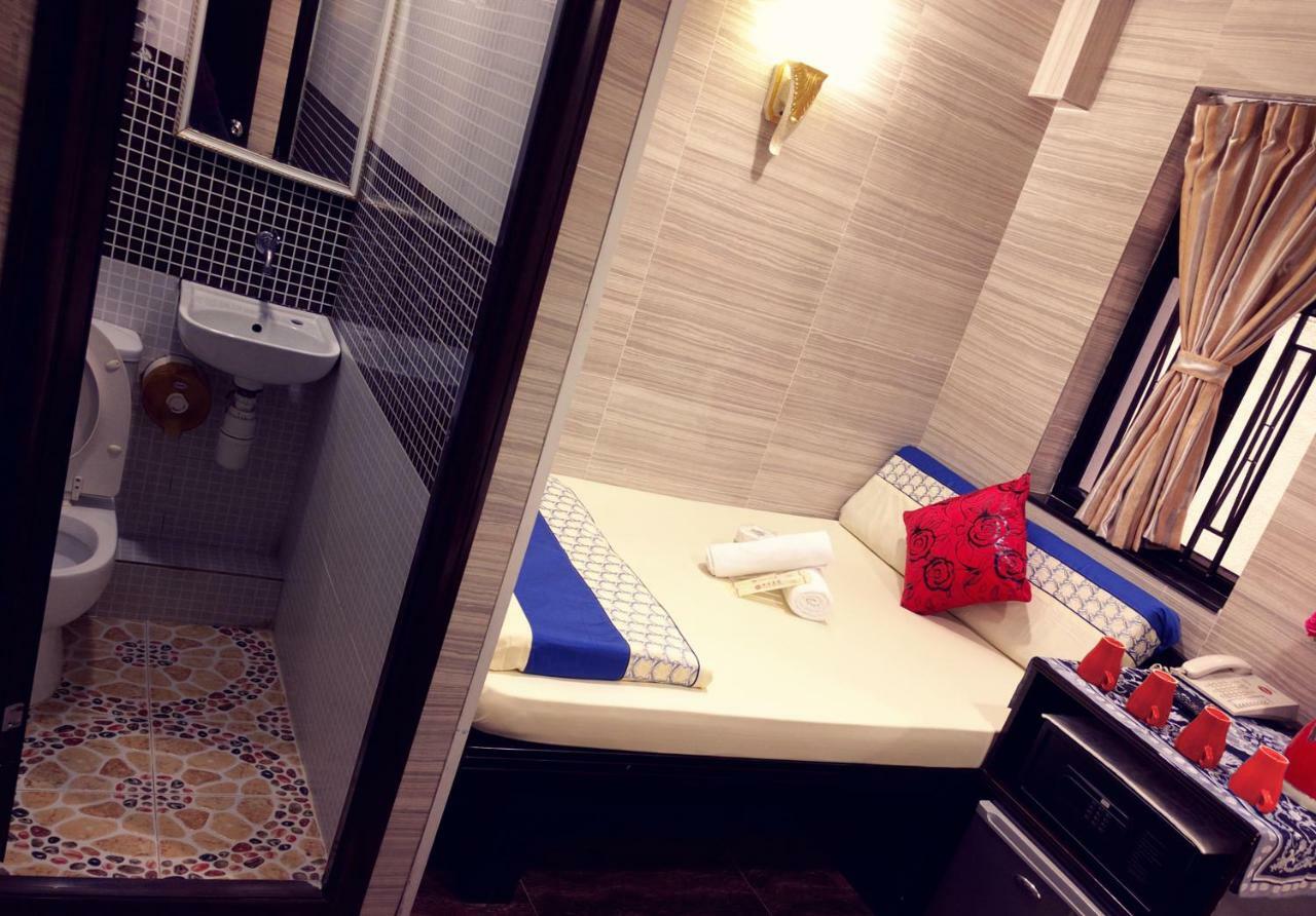 Hostel 16 Paris Guest House Block E Reception 10Th Floor Hong Kong Ngoại thất bức ảnh